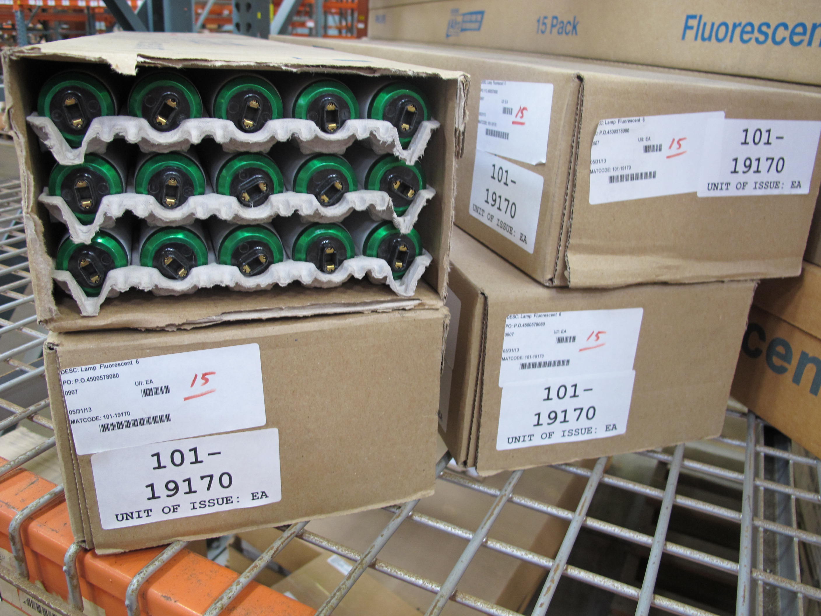 LOT TO INCLUDE: MISC. PHILIPS FLUORESCENT LIGHTING FIXTURES, BULBS, 1 GALLON PAINT LIDS, PANDUIT ZIP-TIES, SS BRUSHES, NWT CORROSION SAMPLER. LOADING & HANDLING FEE $15-4226